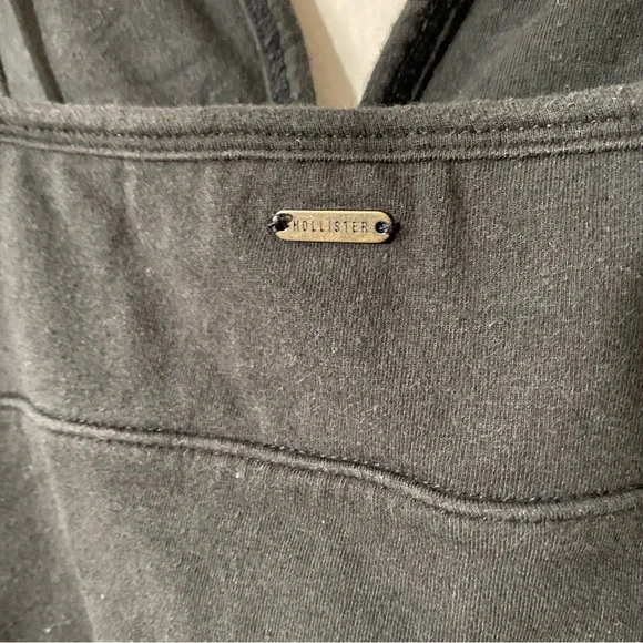 Hollister Must- Have Collection Black V-Neck Crop Top Bralette S - Picture 5 of 8